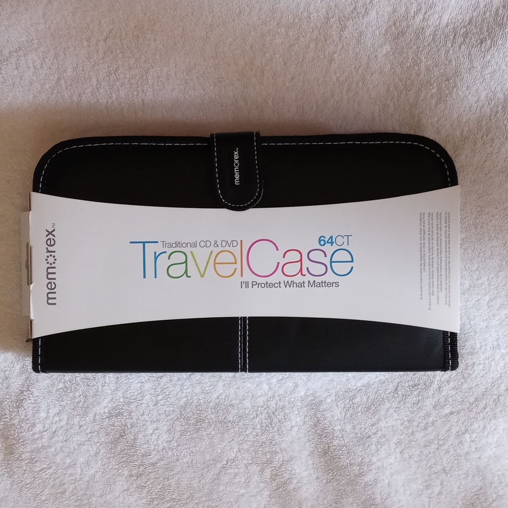 Memorex Travel Case for CD or DVD  two in one order